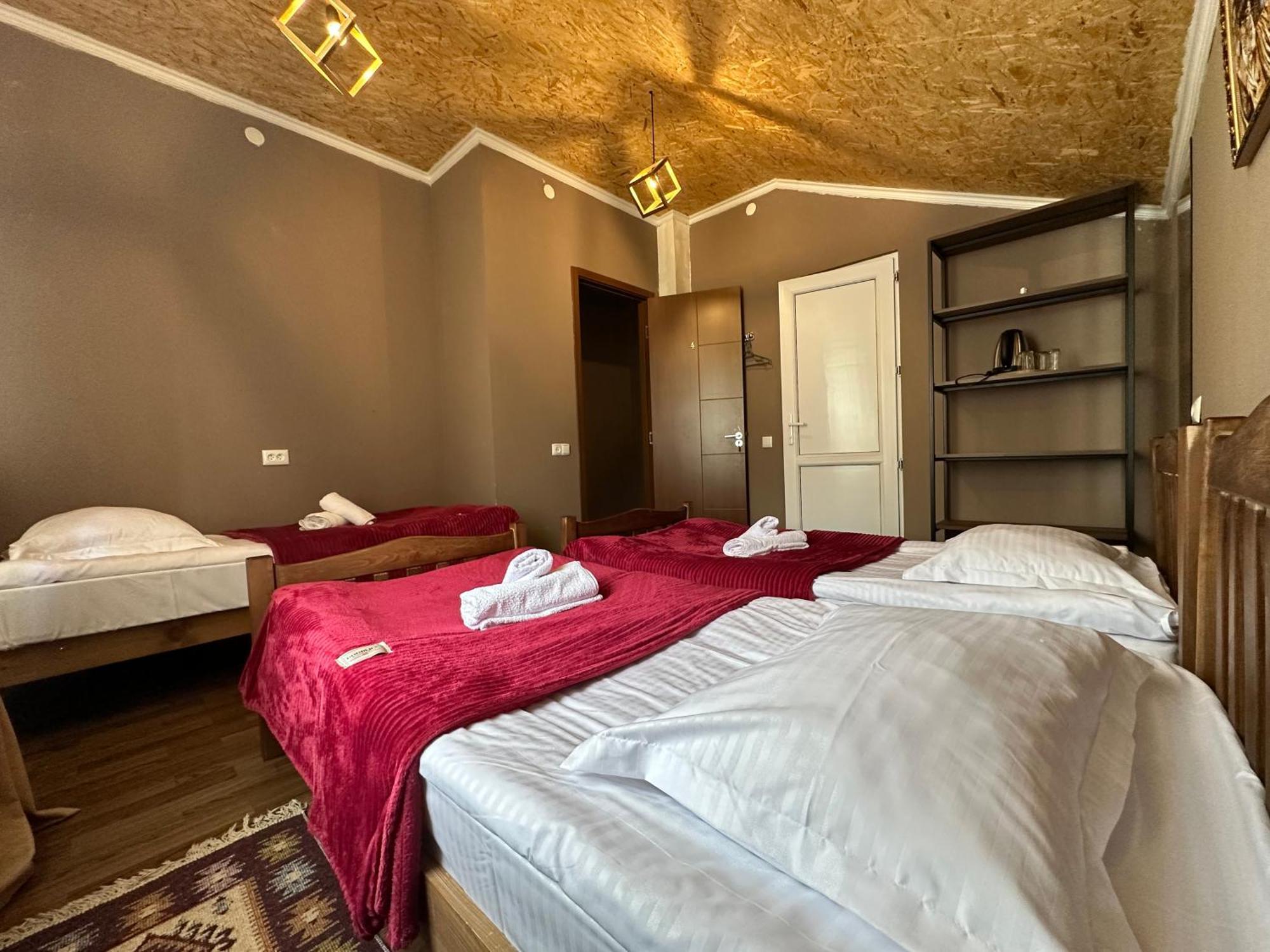 Hotel Dari Kazbegi Habitación foto
